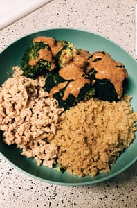 Organic nut sauce dressing