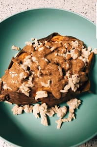 Healthy nut sauce dressing